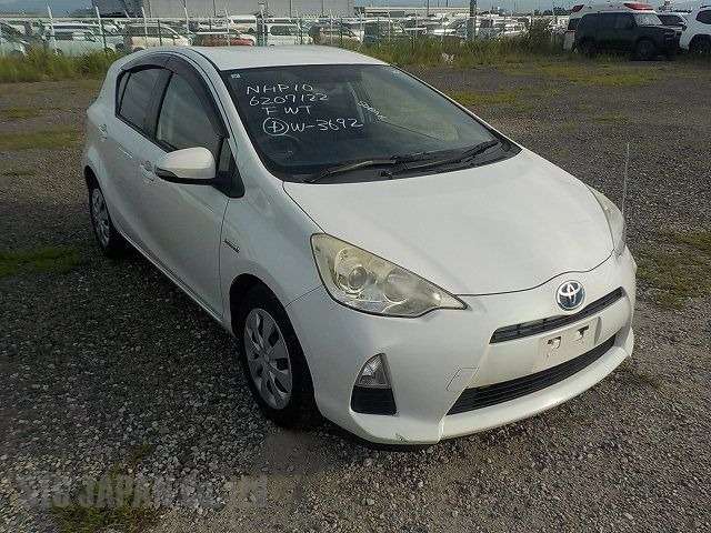 Buy Japanese Toyota Aqua At STC Japan