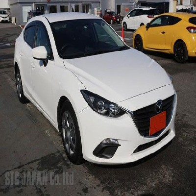 Buy Japanese Mazda Axela  At STC Japan
