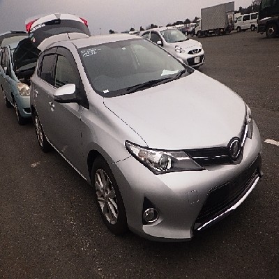 Buy Japanese Toyota Auris At STC Japan